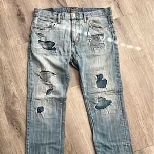 American Eagle Outfitters Light Blue Distressed Men Jeans